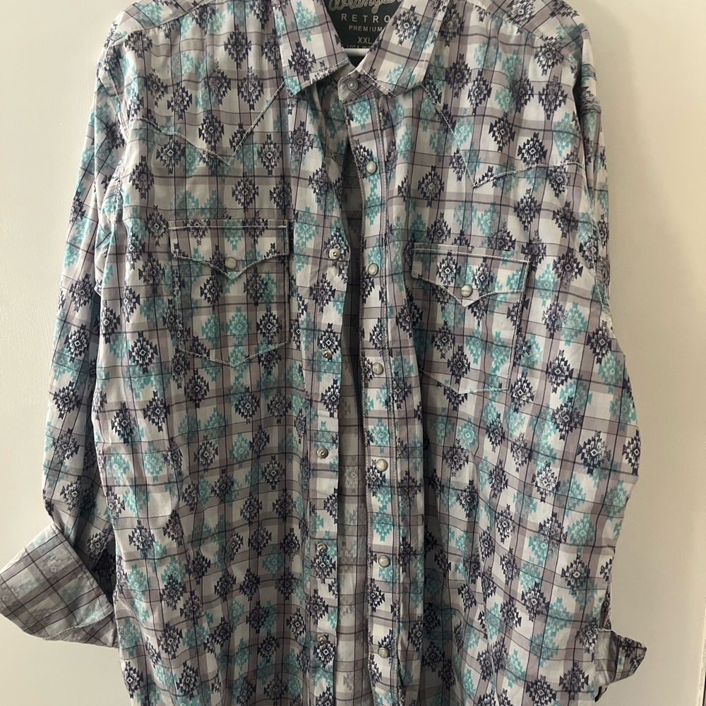 Wrangler Retro Plaid Button-Up Shirt